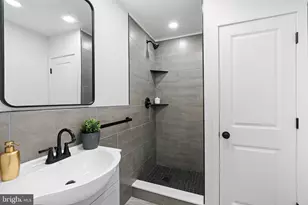 1021 S St Bernard St, Philadelphia, PA 19143 - Photo 34