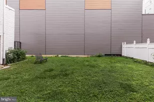 162 Richmond St, Philadelphia, PA 19125 - Photo 16