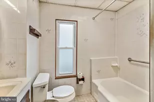 2015 Brandywine St, Philadelphia, PA 19130 - Photo 16