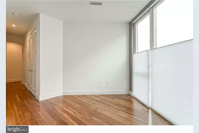 621 S 24th Street #210, Philadelphia, PA 19146 - Photo 12