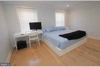 703 S 17th Street, Philadelphia, PA 19146 - Photo 12