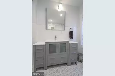 703 S 17th Street, Philadelphia, PA 19146 - Photo 22