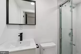 1225 Spruce St, Philadelphia, PA 19107 - Photo 24