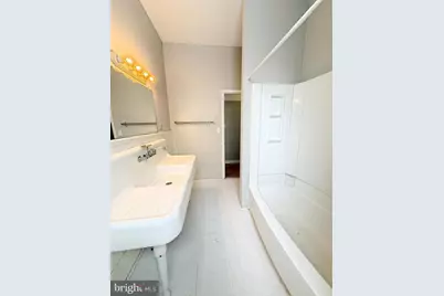 1625 S 9th Street #1, Philadelphia, PA 19148 - Photo 8