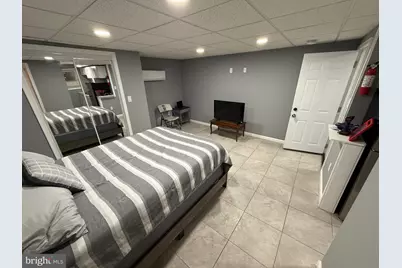 1016 W Erie Avenue, Philadelphia, PA 19140 - Photo 12