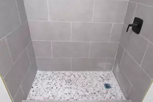 708 Oak Ln, Philadelphia, PA 19126 - Photo 8