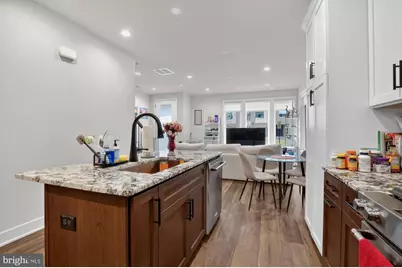 3100 Parkview Walk #210, Philadelphia, PA 19125 - Photo 10