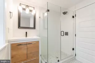 4238 Spruce St, Philadelphia, PA 19104 - Photo 10