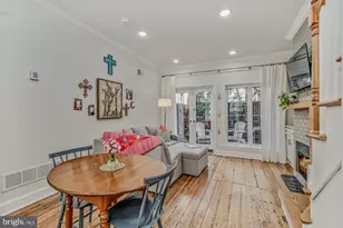 2047 Waverly St, Philadelphia, PA 19146 - Photo 4