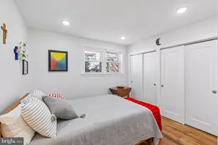 2047 Waverly St, Philadelphia, PA 19146 - Photo 16