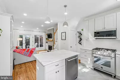 2047 Waverly Street, Philadelphia, PA 19146 - Photo 8