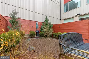 622 S 7th St, Philadelphia, PA 19147 - Photo 64