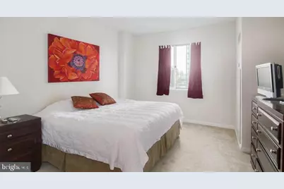 901 N Penn Street #R903, Philadelphia, PA 19123 - Photo 8