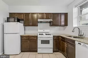 2021 Mercy St, Philadelphia, PA 19145 - Photo 6