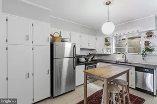 742 S 6th St, Philadelphia, PA 19147 - Photo 12