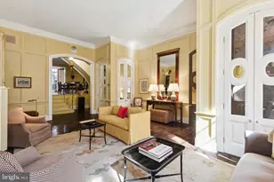 1811 Delancey Pl, Philadelphia, PA 19103 - Photo 4