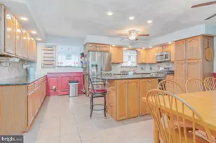 8422 Strahle Terrace, Philadelphia, PA 19111 - Photo 6