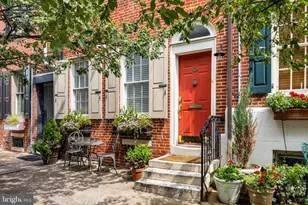 129 Bainbridge St, Philadelphia, PA 19147 - Photo 1