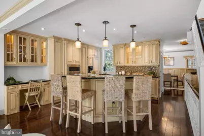 129 Bainbridge Street, Philadelphia, PA 19147 - Photo 12