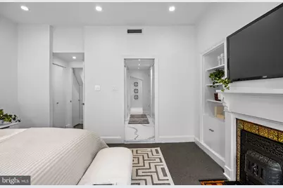 2222 Locust Street, Philadelphia, PA 19103 - Photo 32