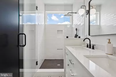 1233 N Myrtlewood Street, Philadelphia, PA 19121 - Photo 24