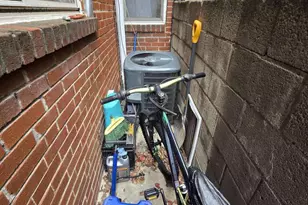 2109 S 9th St, Philadelphia, PA 19148 - Photo 14