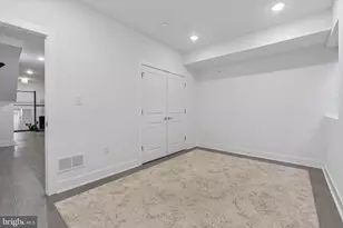 2720 W Cabot St, Philadelphia, PA 19121 - Photo 30