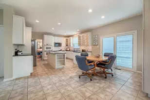 838 Gina Dr, Philadelphia, PA 19115 - Photo 14