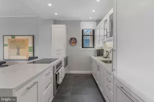 250 S 13th St, Philadelphia, PA 19107 - Photo 8