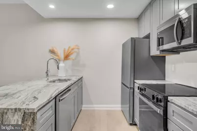 1801 Market Street #2202, Philadelphia, PA 19103 - Photo 2