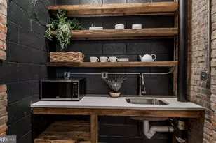 1201 Jackson St, Philadelphia, PA 19148 - Photo 32