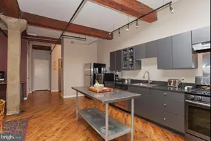 1210 Buttonwood St, Philadelphia, PA 19123 - Photo 2