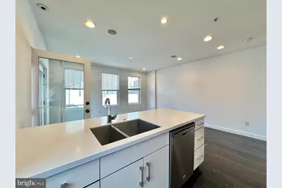 263 N 3rd Street #D, Philadelphia, PA 19106 - Photo 6