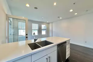 263 N 3rd St, Philadelphia, PA 19106 - Photo 6