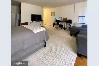 224 W Rittenhouse Square #2702, Philadelphia, PA 19103 - Photo 2