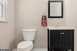 118 Jamestown St, Philadelphia, PA 19127 - Photo 12