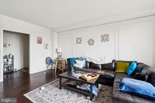 2031 Locust St, Philadelphia, PA 19103 - Photo 2