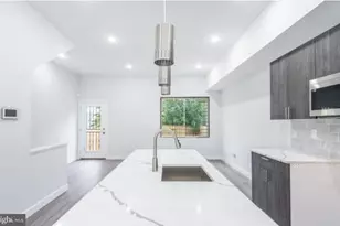 2438 N Mascher St, Philadelphia, PA 19133 - Photo 4