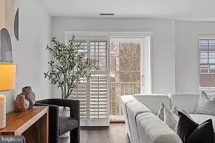 2341 Wallace St, Philadelphia, PA 19130 - Photo 8