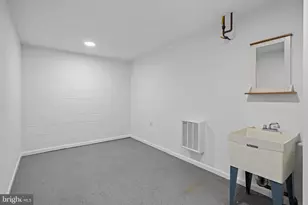 2341 Wallace St, Philadelphia, PA 19130 - Photo 38