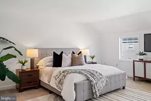 2341 Wallace St, Philadelphia, PA 19130 - Photo 32