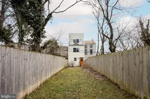 173 W Price St, Philadelphia, PA 19144 - Photo 36