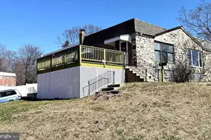 601 Colebrook Rd, Philadelphia, PA 19115 - Photo 2