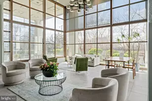 2429 Locust St, Philadelphia, PA 19103 - Photo 16