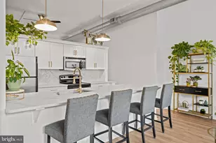 2429 Locust St, Philadelphia, PA 19103 - Photo 8