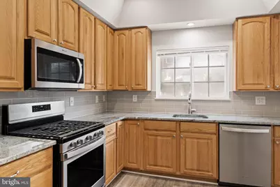 2308 S Chadwick Street, Philadelphia, PA 19145 - Photo 6