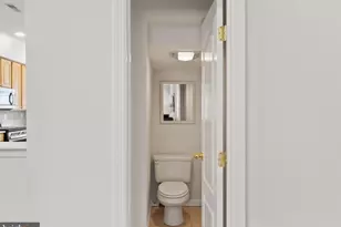 2308 S Chadwick St, Philadelphia, PA 19145 - Photo 8