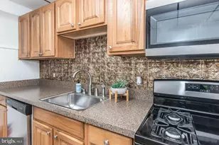 2833 Almond St, Philadelphia, PA 19134 - Photo 24