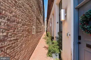 210 Church St, Philadelphia, PA 19106 - Photo 18