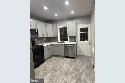 2812 Emerald Street, Philadelphia, PA 19134 - Photo 2